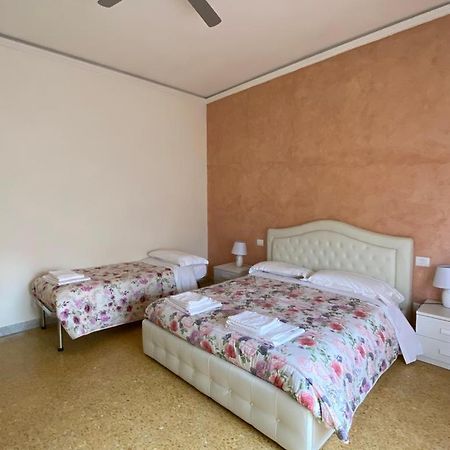Casagiorgio A Due Passi Dal Centro Storico Apartment Florence Ngoại thất bức ảnh